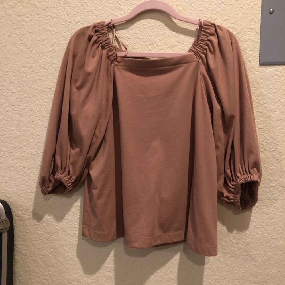 uniqlo caramel top